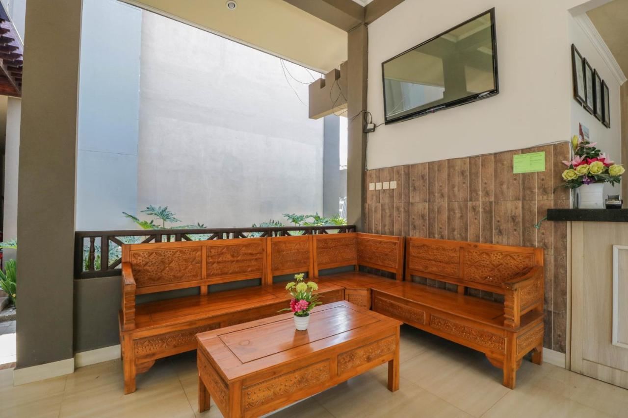 Grand Senggigi Hotel Exterior photo