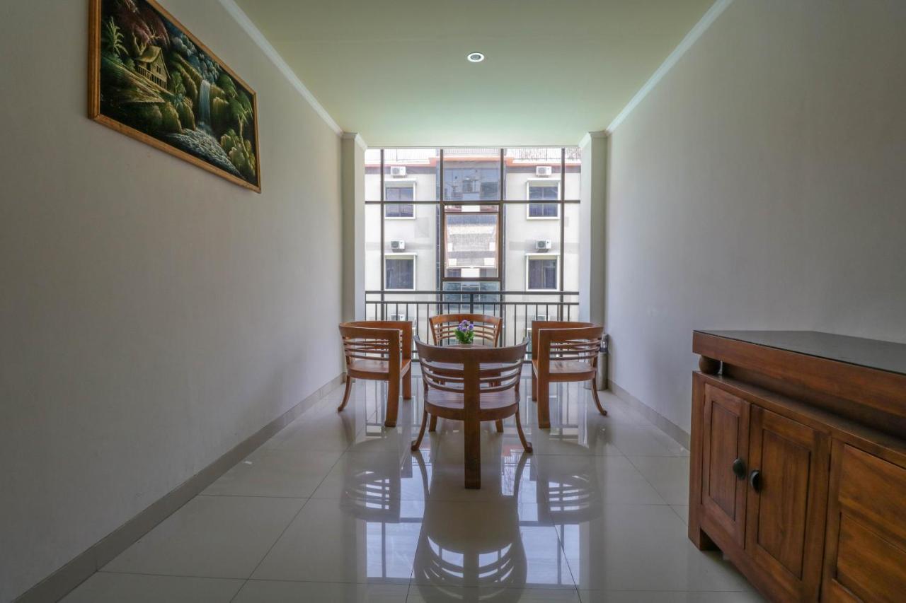 Grand Senggigi Hotel Exterior photo