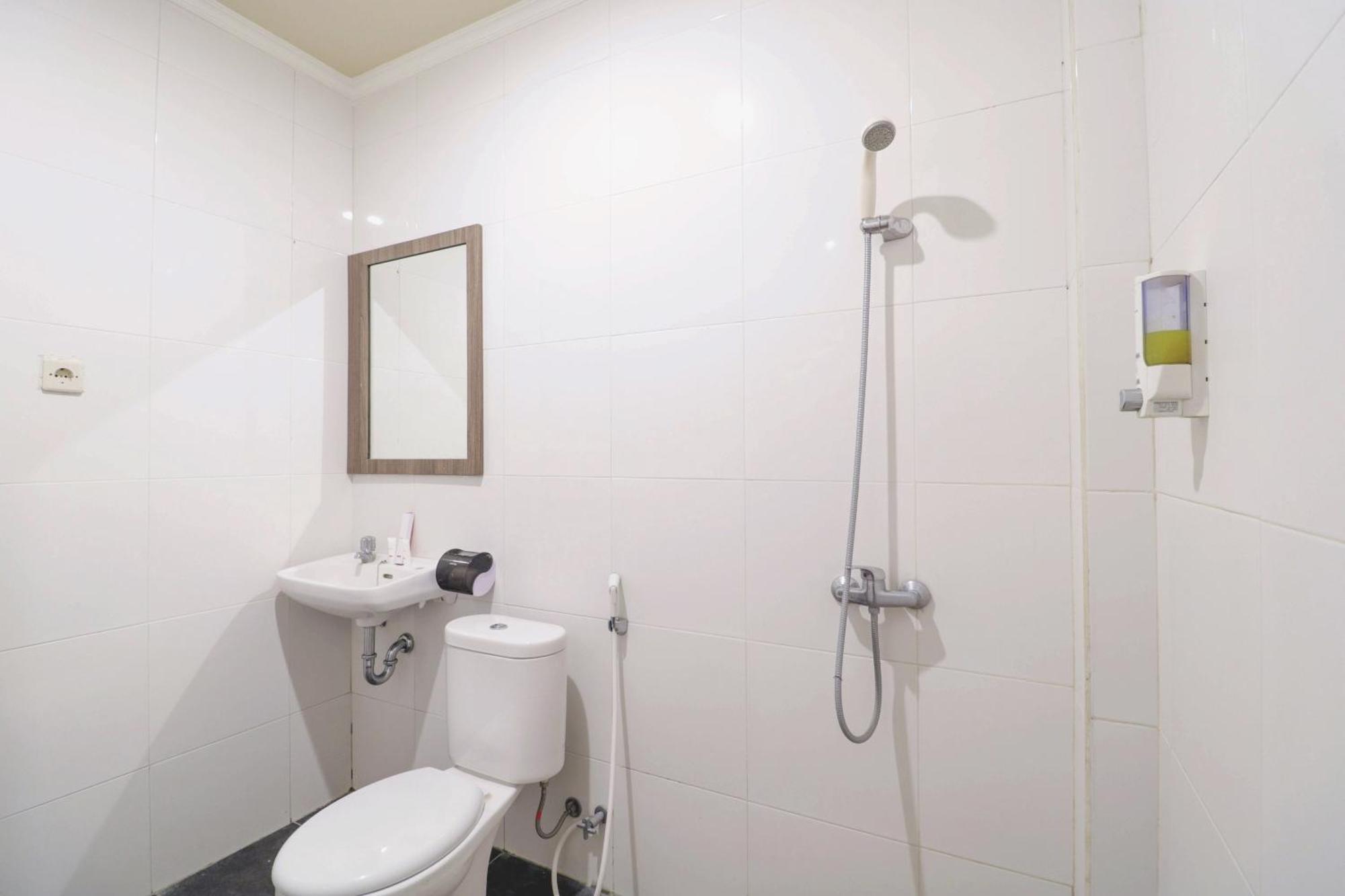 Grand Senggigi Hotel Room photo