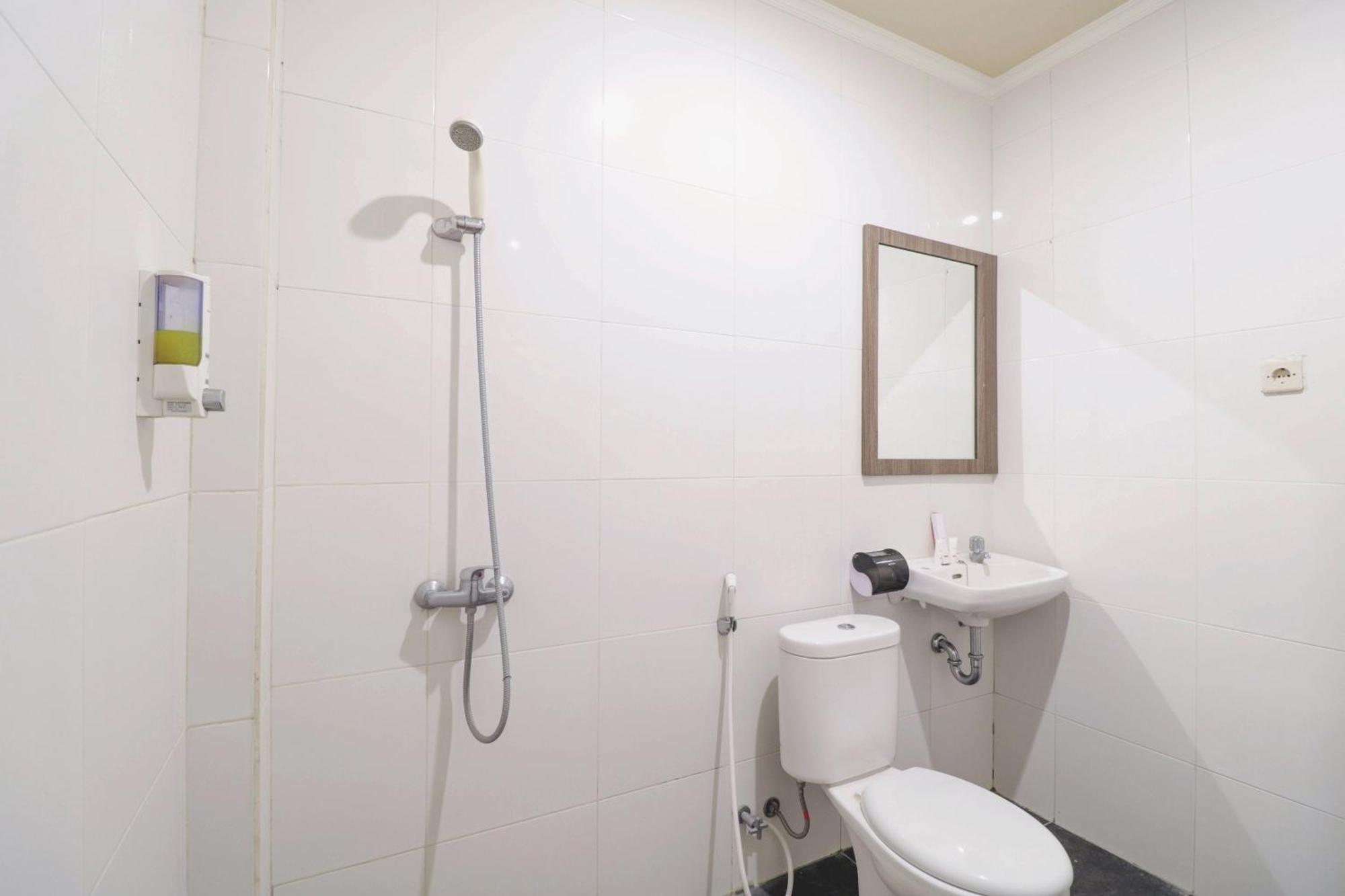 Grand Senggigi Hotel Room photo